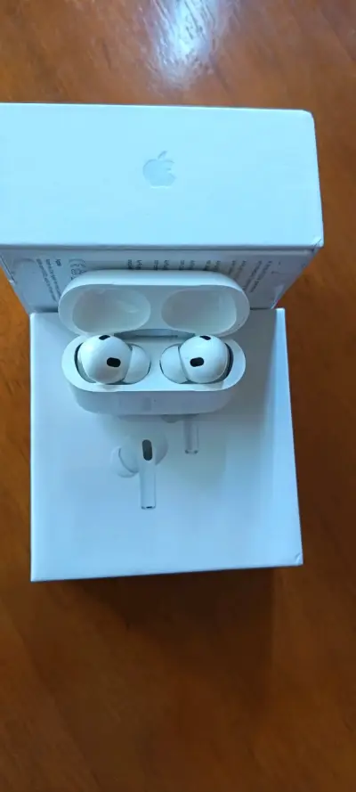 Auriculares inalámbricos Apple AirPods Pro con estuche - miniatura 1