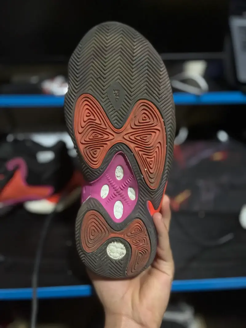 Zapatillas deportivas Adidas naranjas y negras - 5