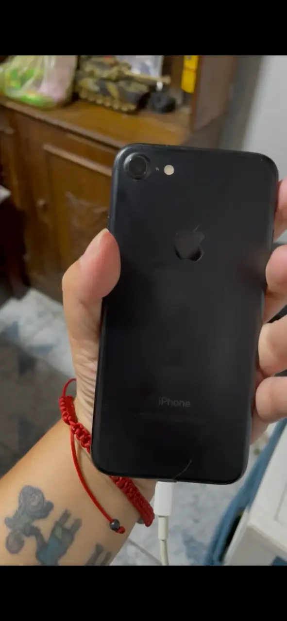 iPhone 7 de 128GB en buen estado color negro - 3
