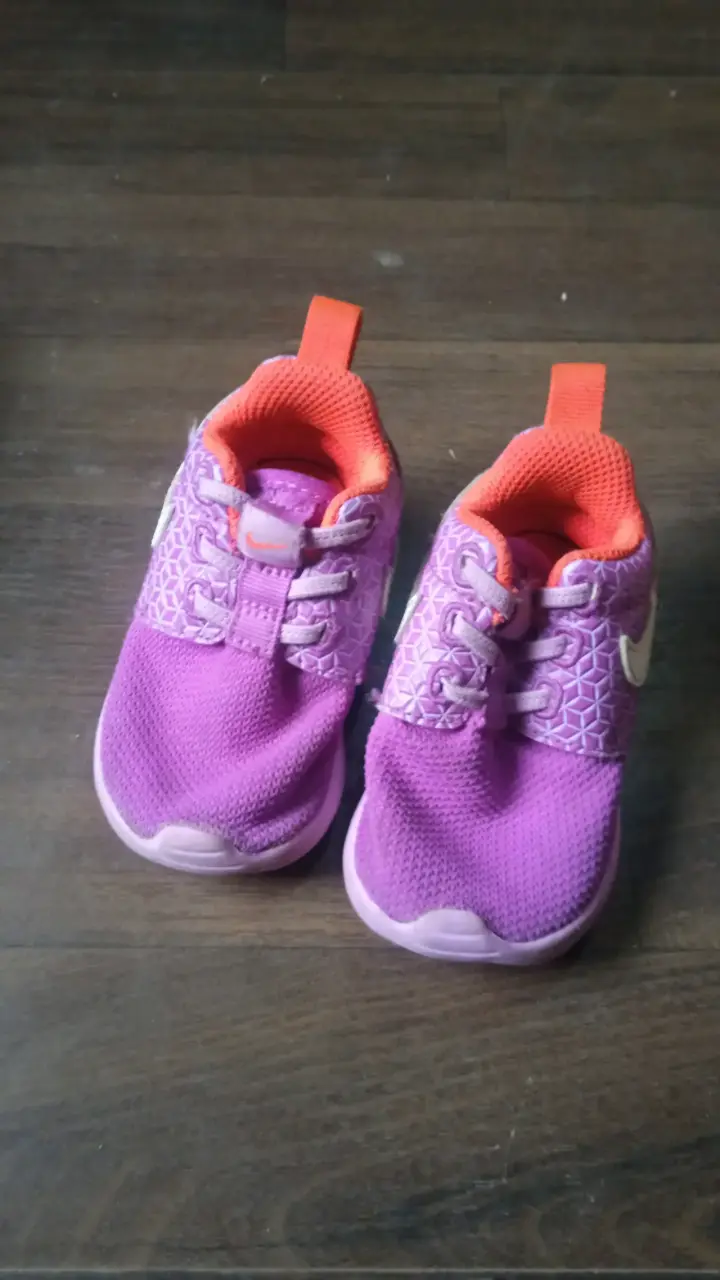 Zapatillas deportivas infantiles Nike moradas - 1
