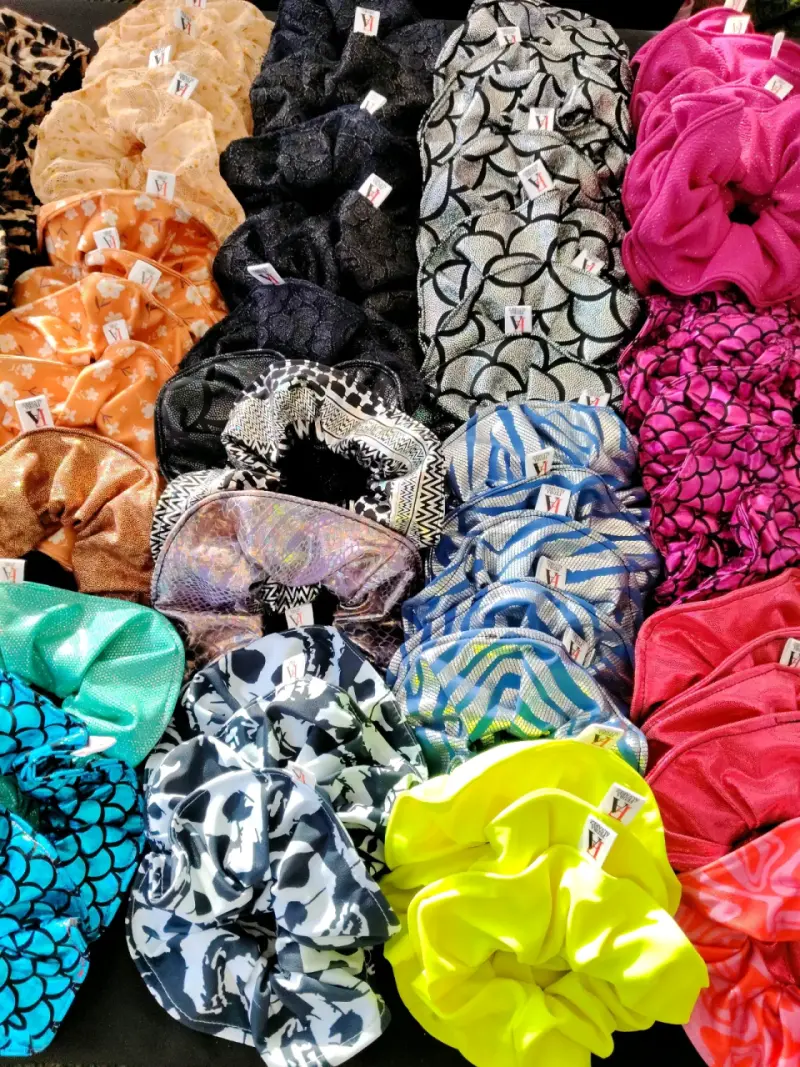 Colección de Scrunchies de Tela Variados - 3
