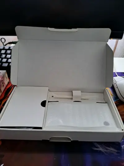 Nintendo DSi Japonesa en caja - miniatura 2