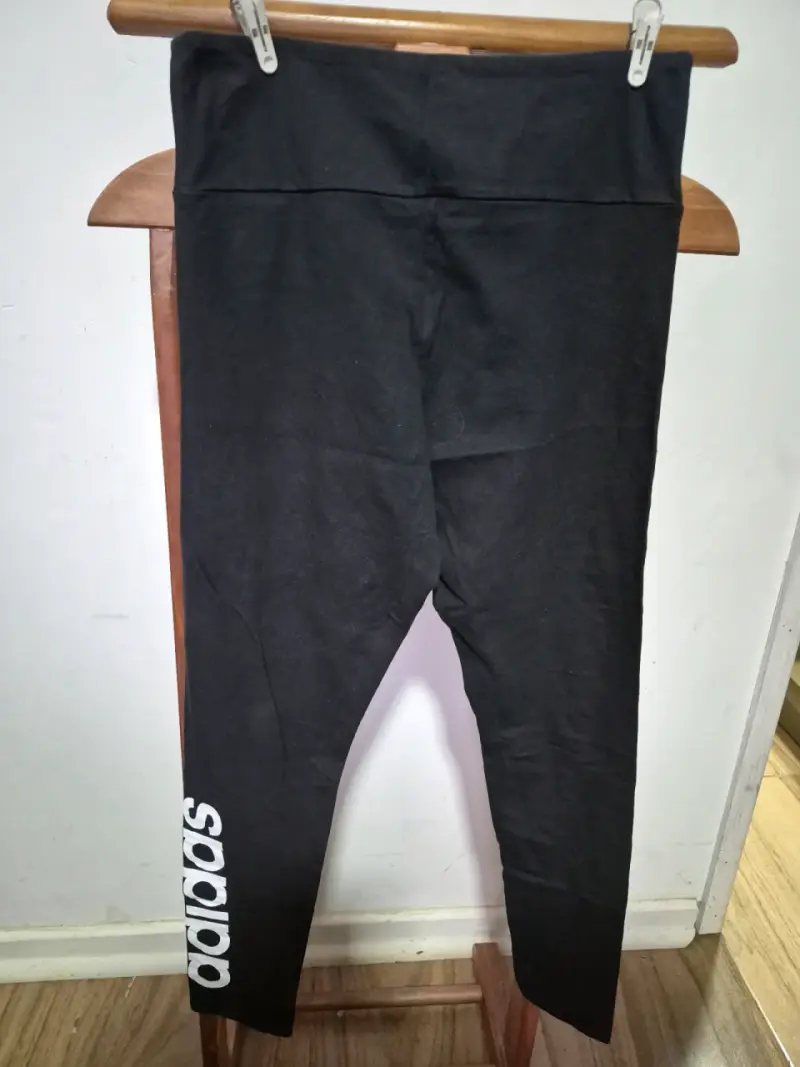Leggings deportivos negros Adidas para mujer - 2