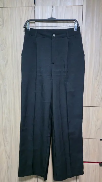 Traje de Mujer Negro Elegante - miniatura 4