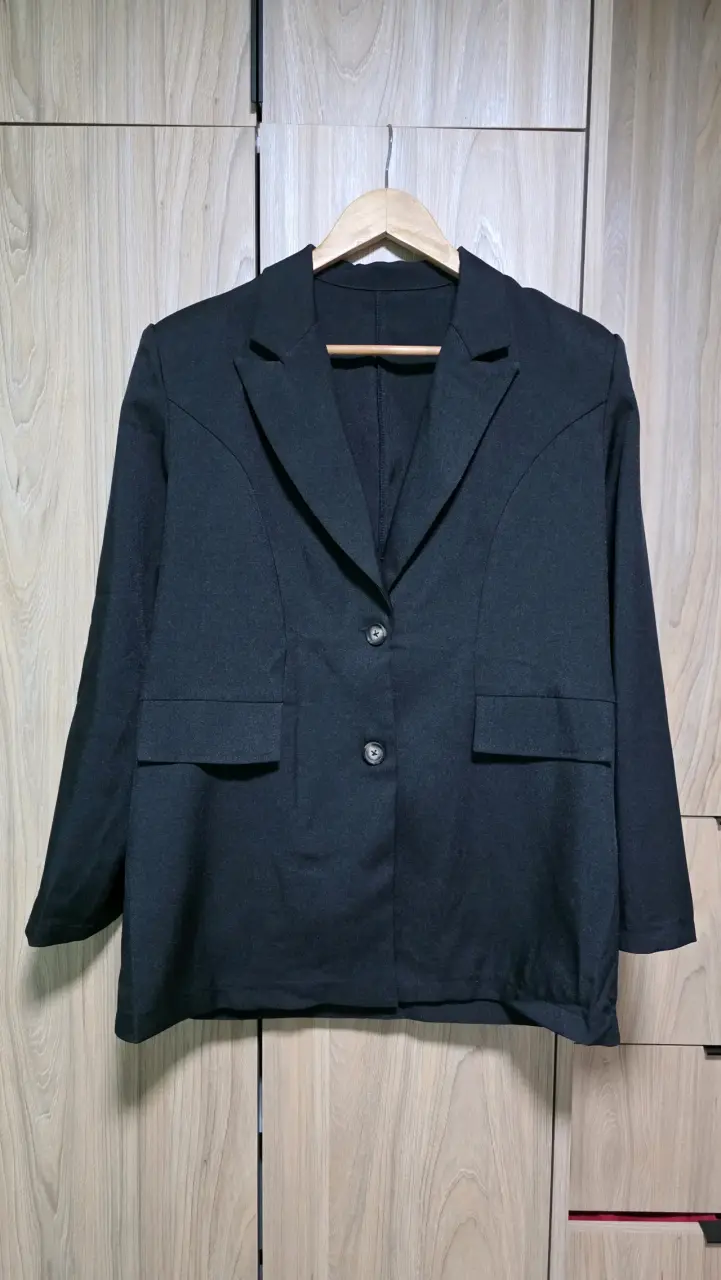 Traje de Mujer Negro Elegante - 5