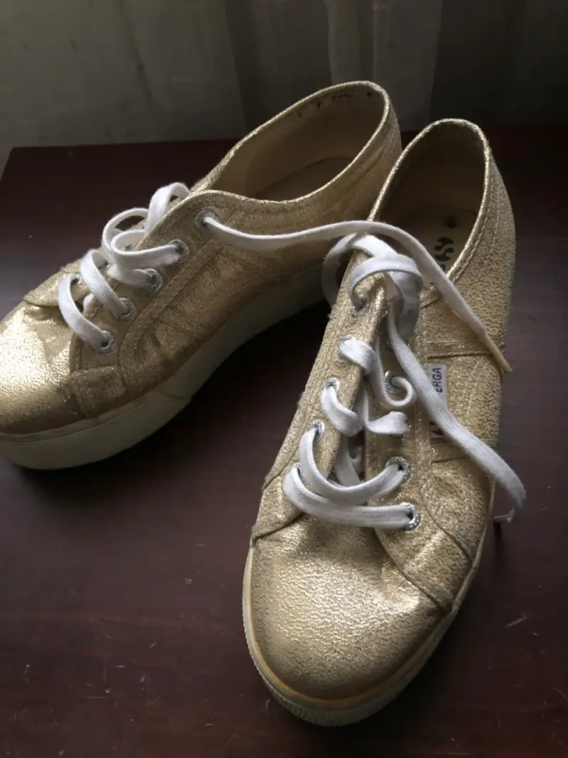 Zapatillas doradas con plataforma Superga - 1