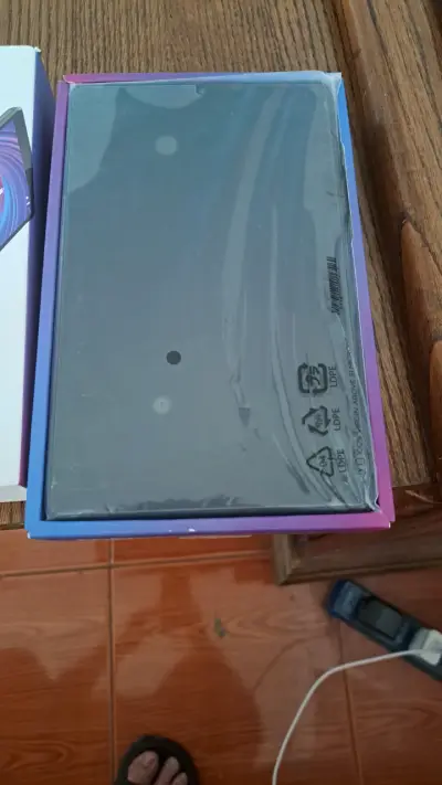 Tablet Lenovo Tab M8 HD nueva en caja - miniatura 3