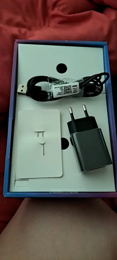 Tablet Lenovo Tab M8 HD nueva en caja - miniatura 5