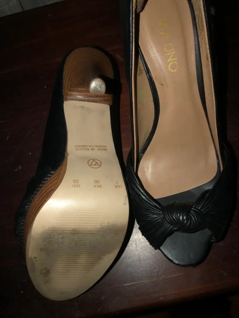 Zapatos de Tacón Negro Vía Uno con Detalle de Nudo - 3