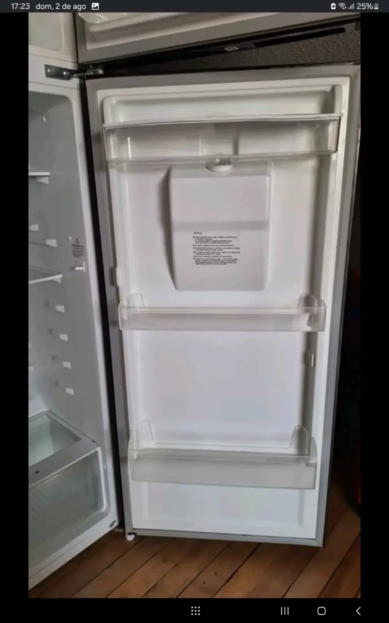 Refrigerador Libero 248L con Dispensador de Agua - 4