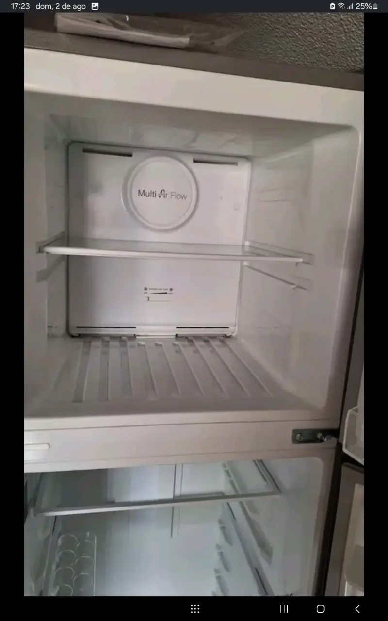 Refrigerador Libero 248L con Dispensador de Agua - 6