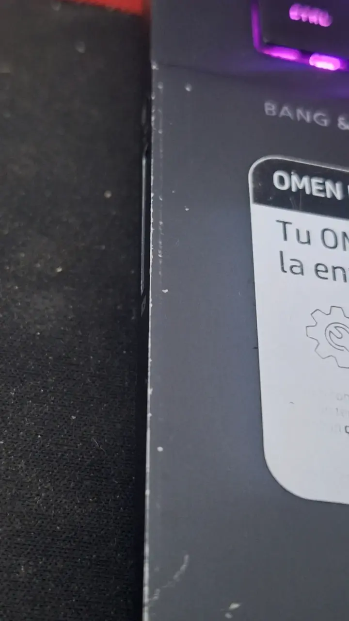 Laptop HP Omen con AMD Ryzen 7 y NVIDIA RTX - 4