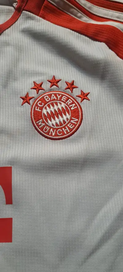 Camiseta Bayern Munich Adidas juvenil talla 13/14 - miniatura 3