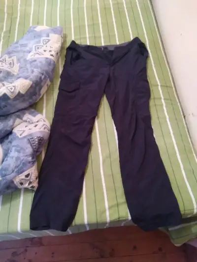 Pantalones Columbia negros para hombre talla 30 - miniatura 2