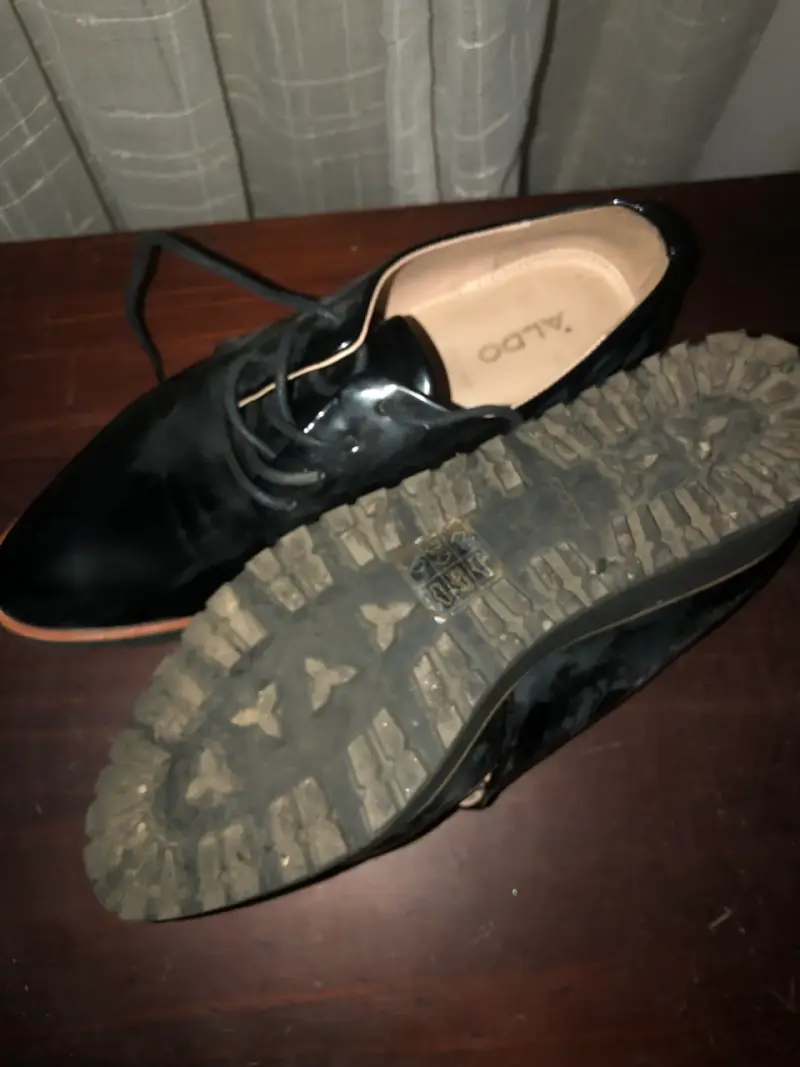 Zapatos de charol negro con plataforma Aldo - 3
