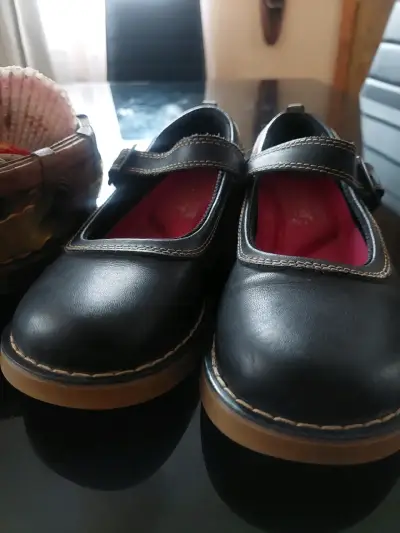 Zapatos de colegio - miniatura 1