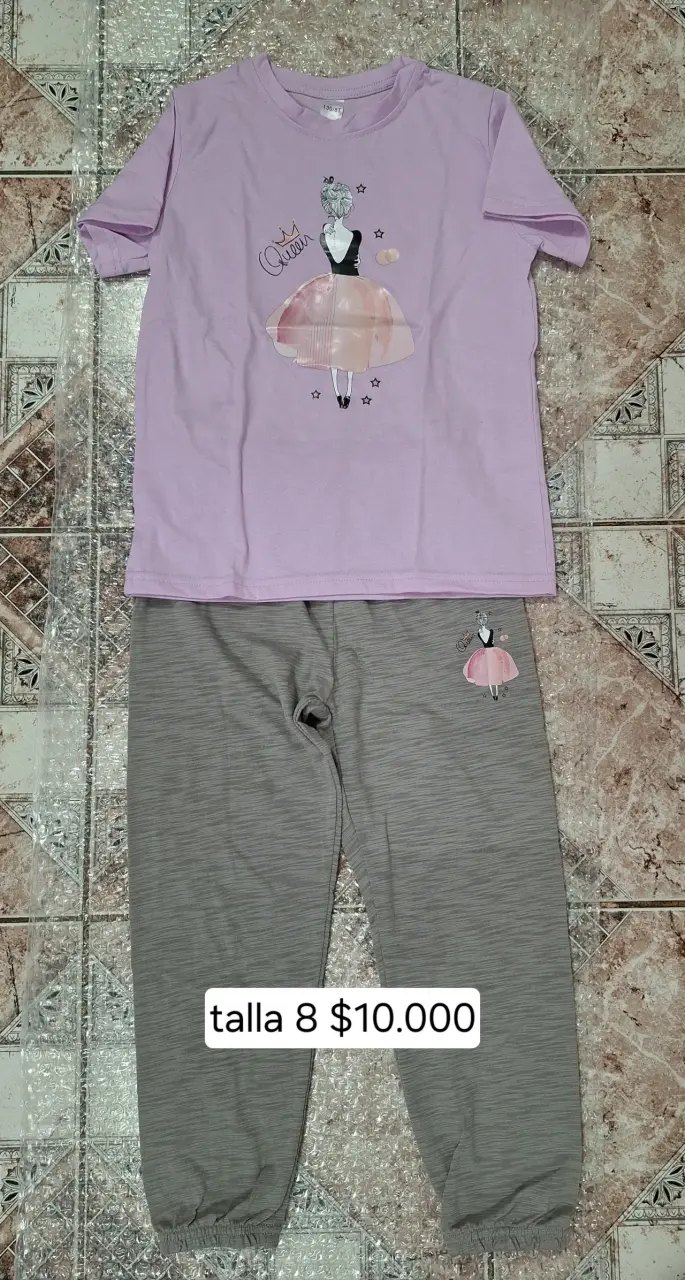 Ropa de niña y adulto - 4
