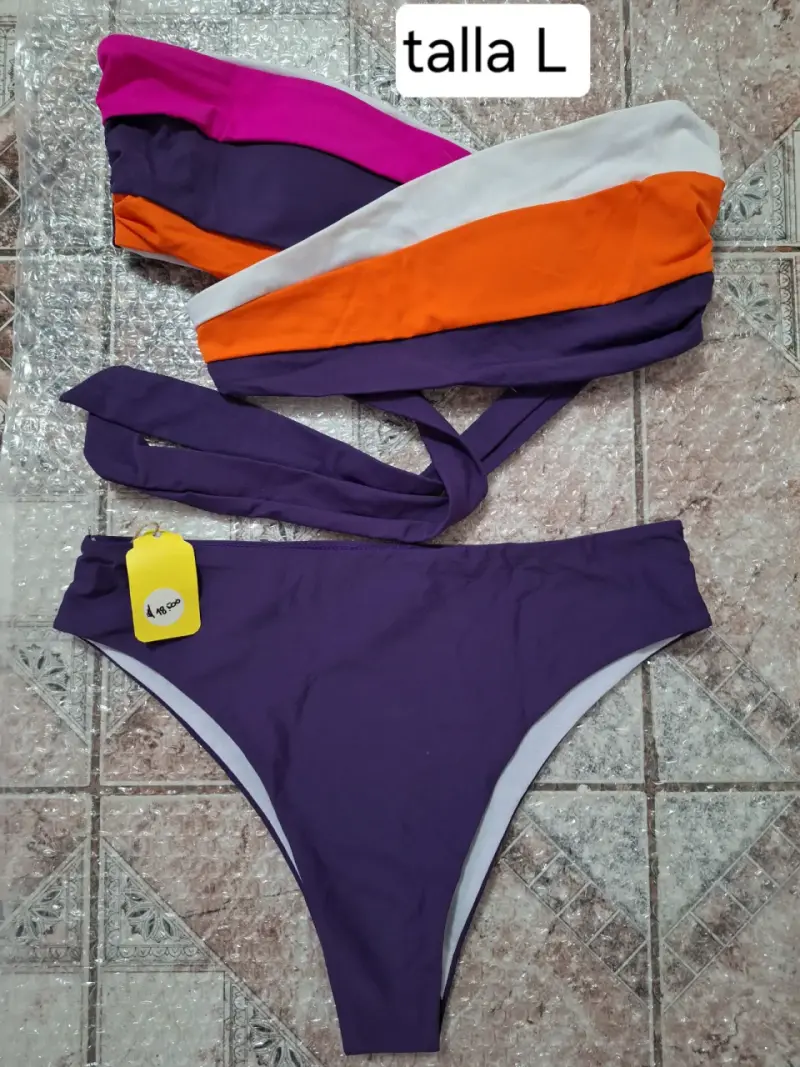Ropa de niña y adulto - 5
