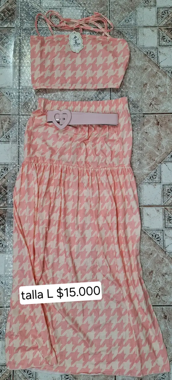 Ropa de niña y adulto - 6