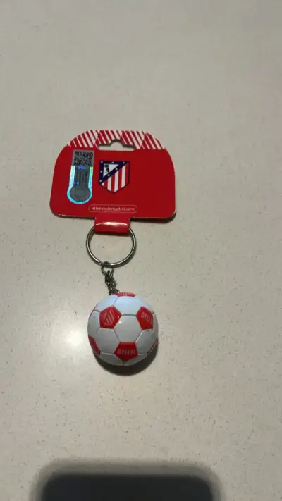 Llavero Atlético de Madrid con pelota - miniatura 1