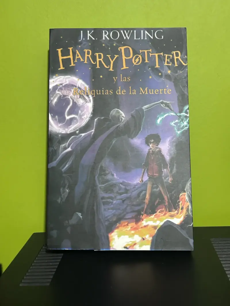 Harry Potter y las Reliquias de la Muerte de J.K. - 1