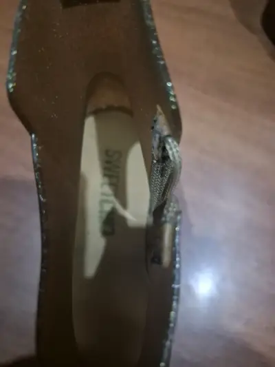 Botines dorados resistentes - SweetChic (Brasil) - miniatura 2