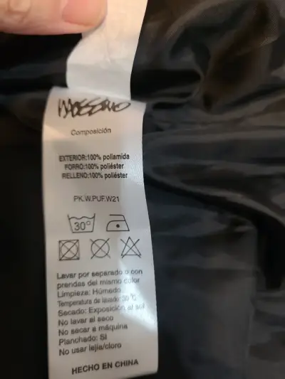 Chaqueta inflada plateada con cierre frontal - miniatura 3