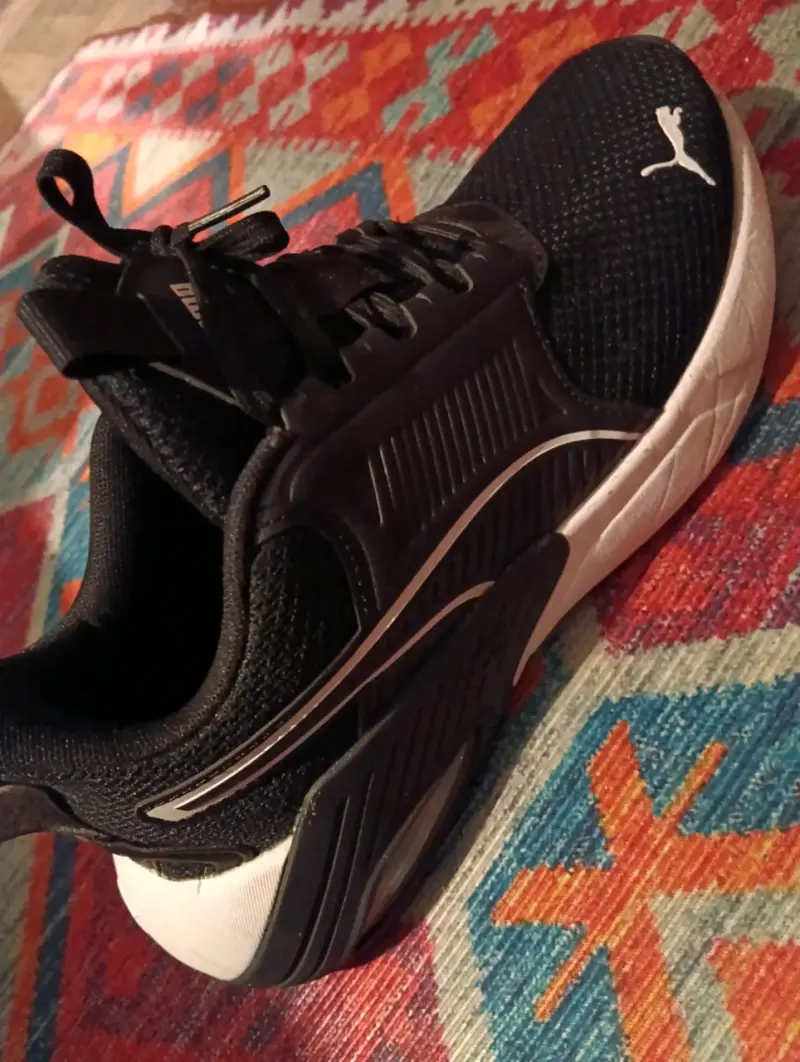 Zapatillas deportivas negras Puma para mujer - 1
