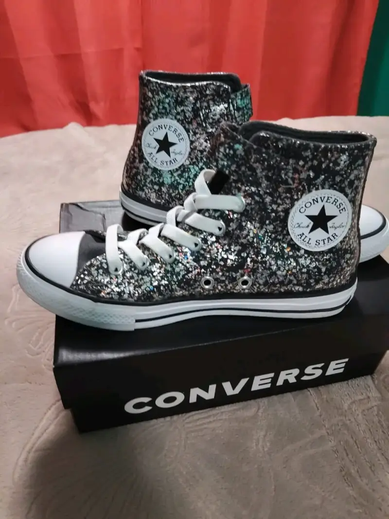 Zapatillas Converse All Star con brillo para jóvenes - 1