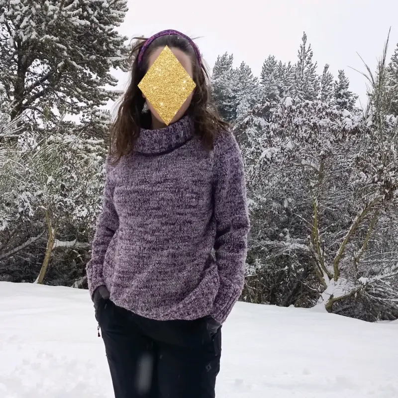 Suéter de lana morado para mujer - 1