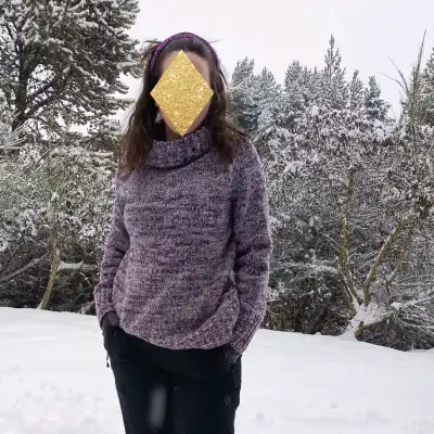 Suéter de lana morado para mujer - miniatura 1