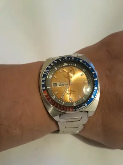 Reloj automático Seiko vintage con esfera dorada - miniatura 3