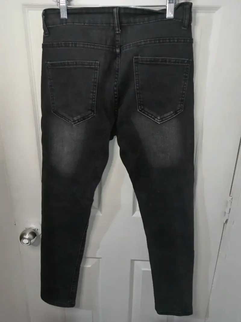 Jeans negros desgastados para hombre - 2