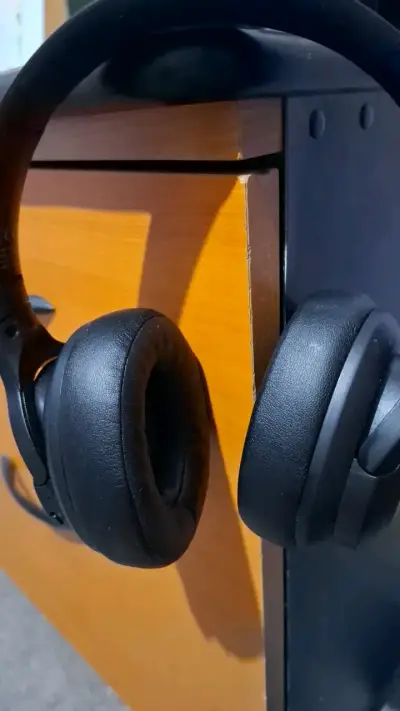 Auriculares inalámbricos Aiwa negros - miniatura 4