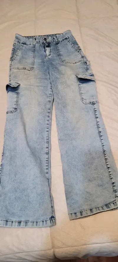 Jeans de mezclilla con diseño y cargo - miniatura 2
