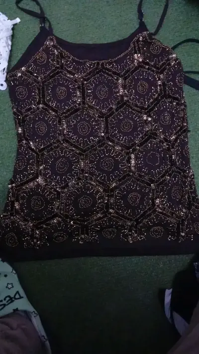 Top de tirantes con lentejuelas negro - miniatura 1