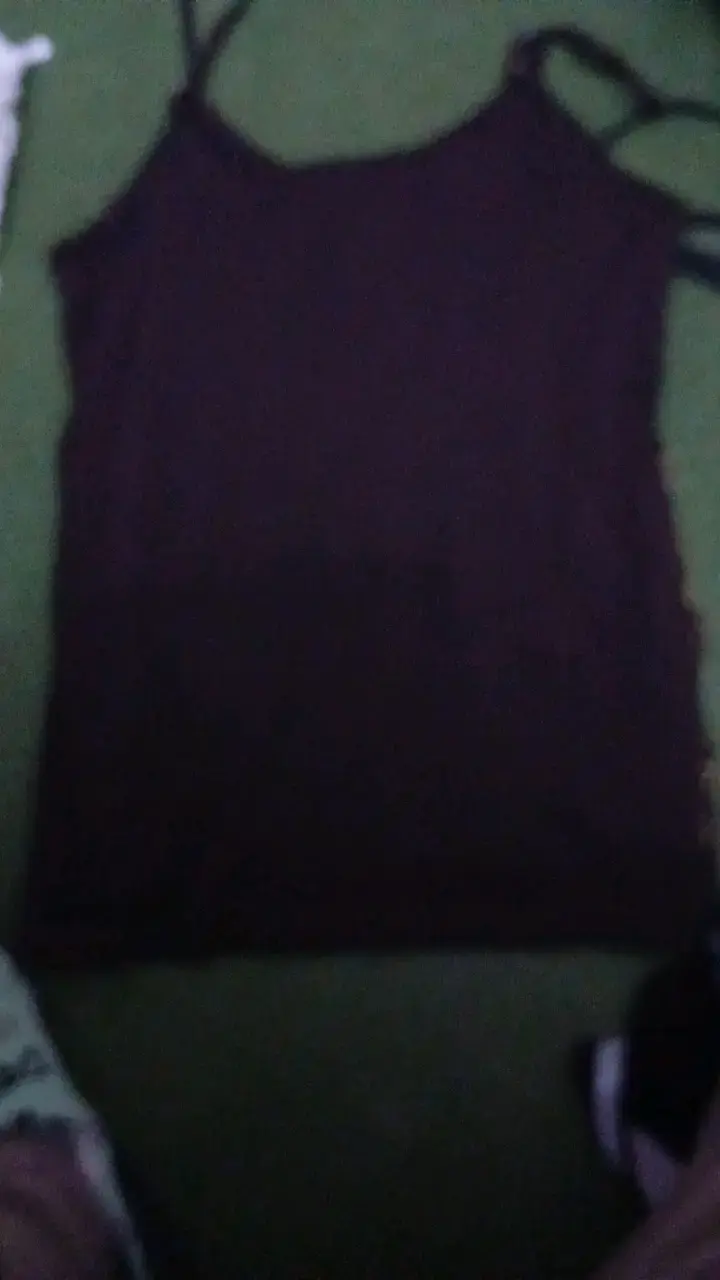Top de tirantes con lentejuelas negro - 2