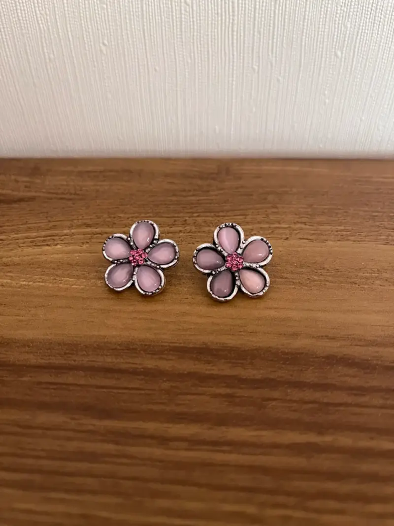 Aros de flor rosada réplica estilo Hermione - 3