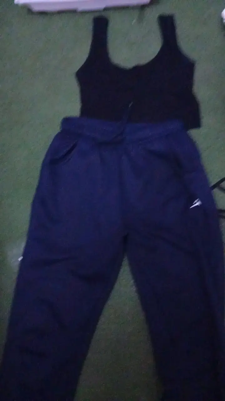 Polera sin mangas Spalding negra para deporte - 3