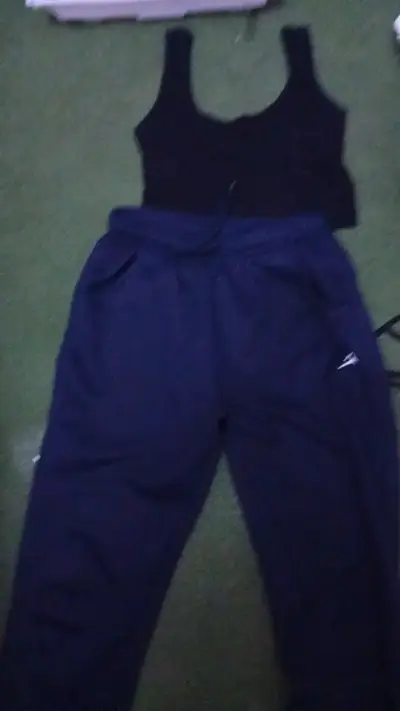 Polera sin mangas Spalding negra para deporte - miniatura 3