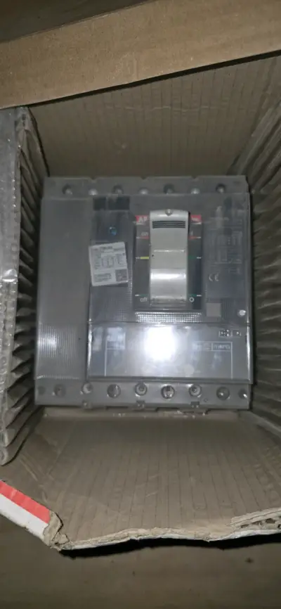 Interruptor automático Tmax XT5N 400 - miniatura 1