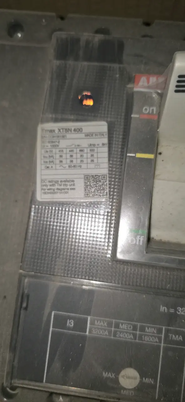 Interruptor automático Tmax XT5N 400 - 2