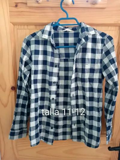 Conjunto de ropa para niño talla 12-14 - miniatura 1