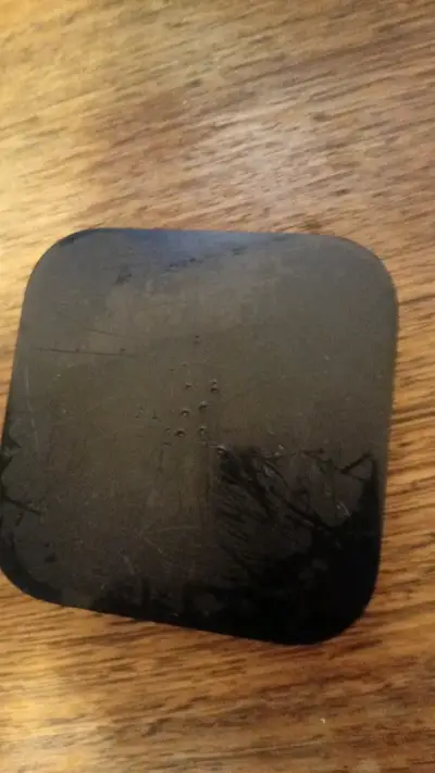 Apple TV Box negro sin control por perdida - miniatura 2