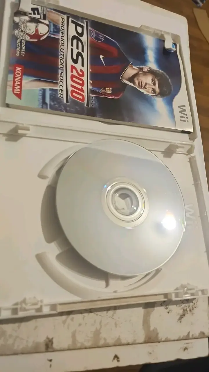 PES 2010  Wii - 3