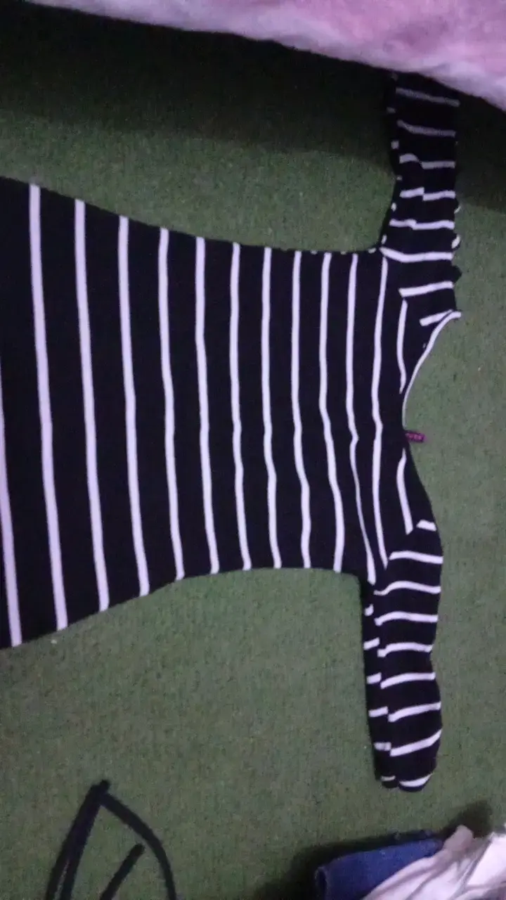Vestido ajustado a rayas blanco y negro - 3