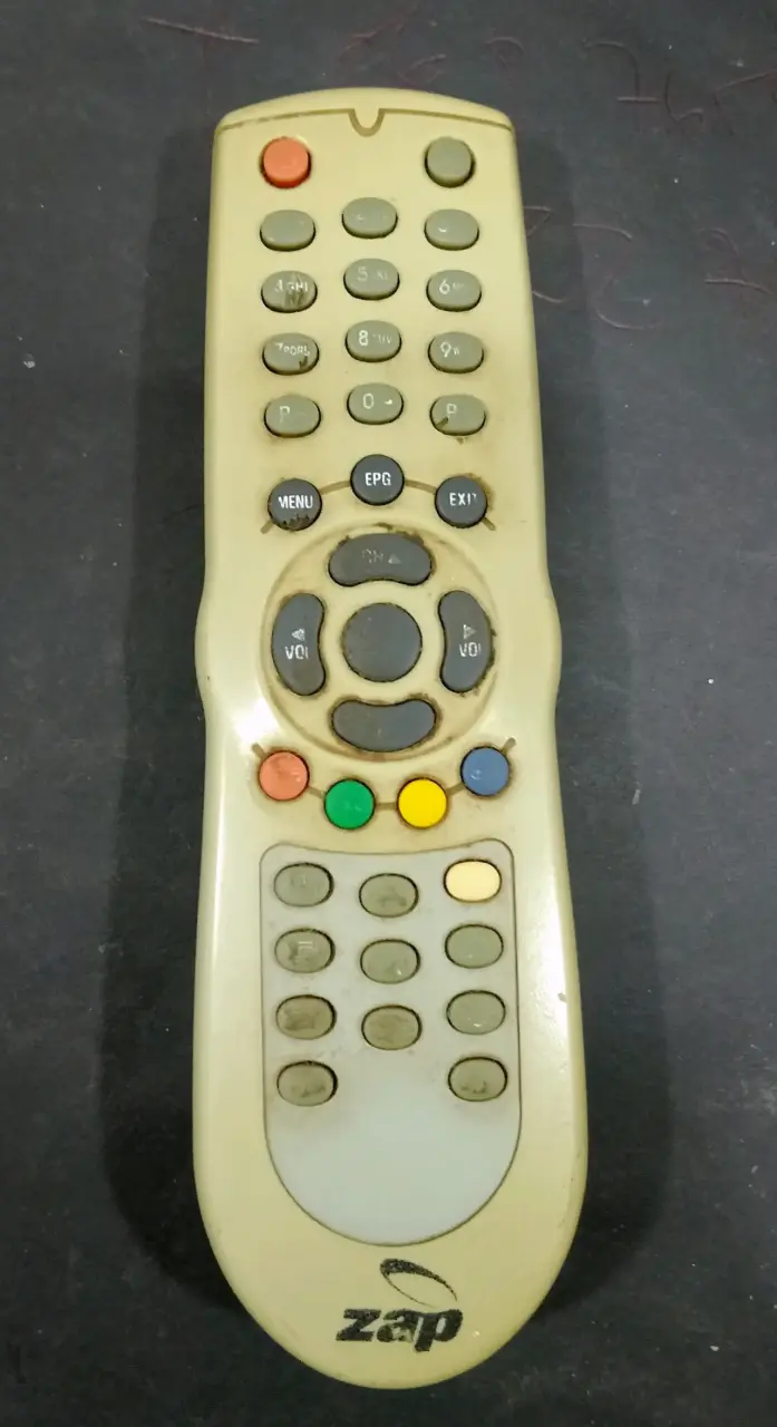 Control remoto antiguo ZAP ( Telmex ) año 2015 - 1