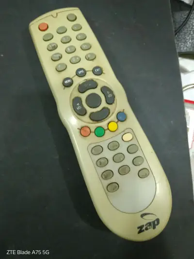 Control remoto antiguo ZAP ( Telmex ) año 2015 - miniatura 2