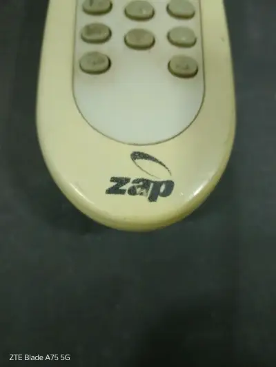 Control remoto antiguo ZAP ( Telmex ) año 2015 - miniatura 3