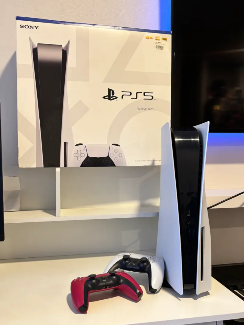 PlayStation 5 PS5 Con Lector + 2 Controles + Caja